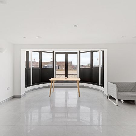 Long Letting - Luxurious 3 Bedroom Penthouse In City Centre - Parking Included! Chelmsford Eksteriør billede