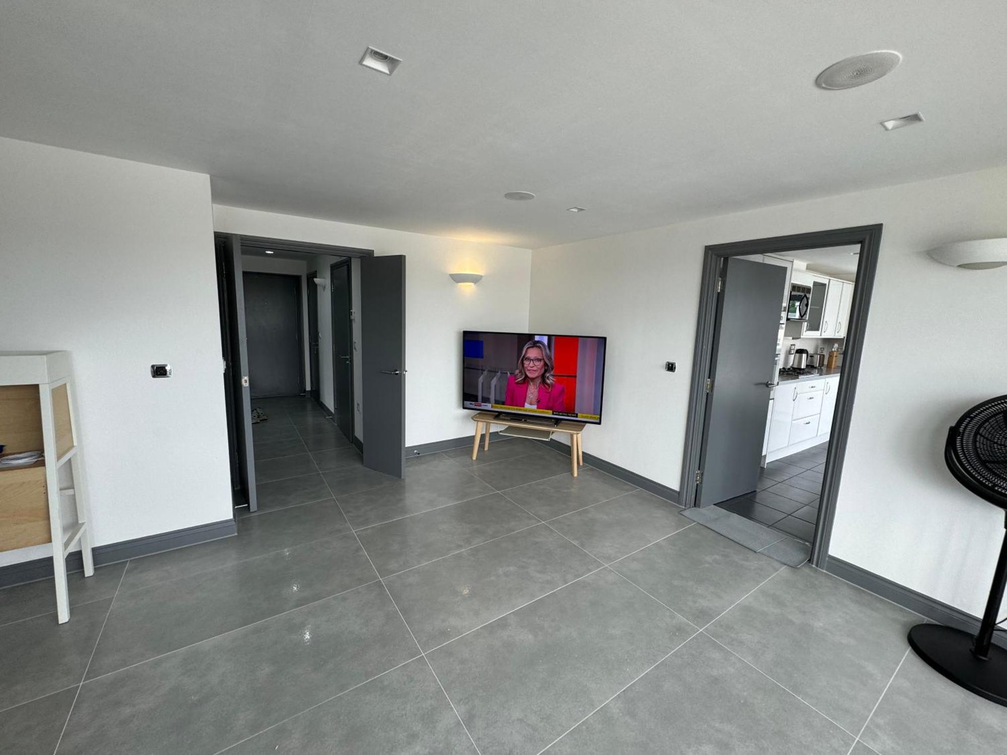 Long Letting - Luxurious 3 Bedroom Penthouse In City Centre - Parking Included! Chelmsford Eksteriør billede