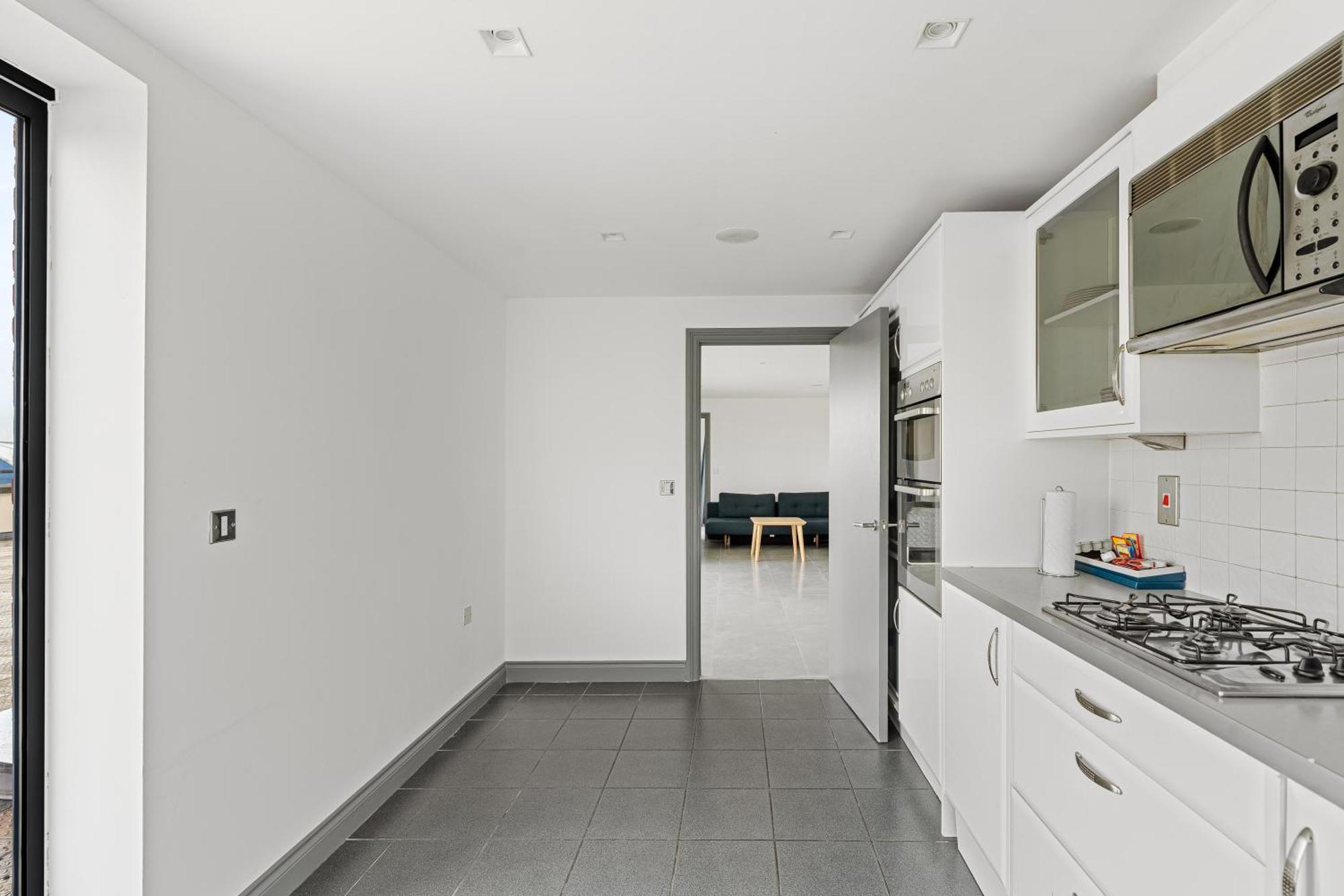 Long Letting - Luxurious 3 Bedroom Penthouse In City Centre - Parking Included! Chelmsford Eksteriør billede